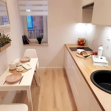 Apartman Rondo Onz Metro, Krochmalna 32a Street *