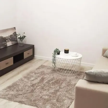 Appartement Rondo Onz Metro, Krochmalna 32a Street
