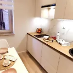 Διαμέρισμα Rondo Onz Metro, Krochmalna 32a Street *