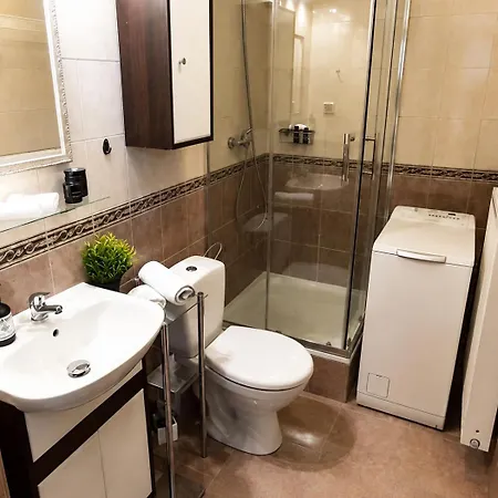Rondo Onz Metro, Krochmalna 32a Street * Warszawa